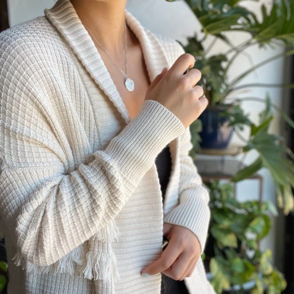 🏷 Sold | White Woven Tapestry Cardigan - Picture 5 of 7
